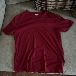Old Navy Maroon V-Neck Tee (Size: Men’s M)
